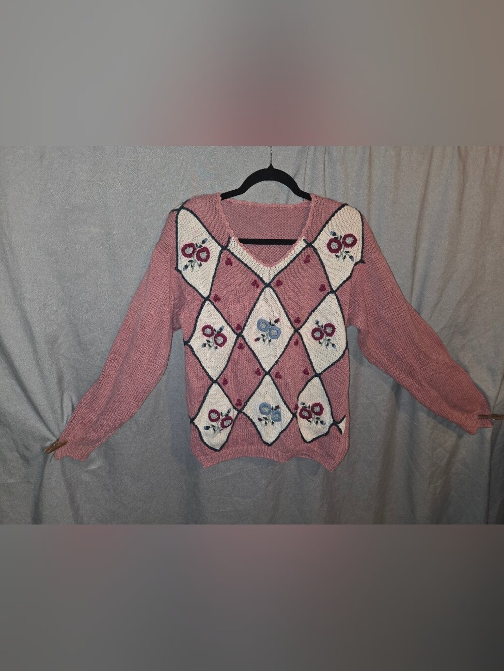 Vintage Women’s Pink Embroidered Floral Knit Sweater
